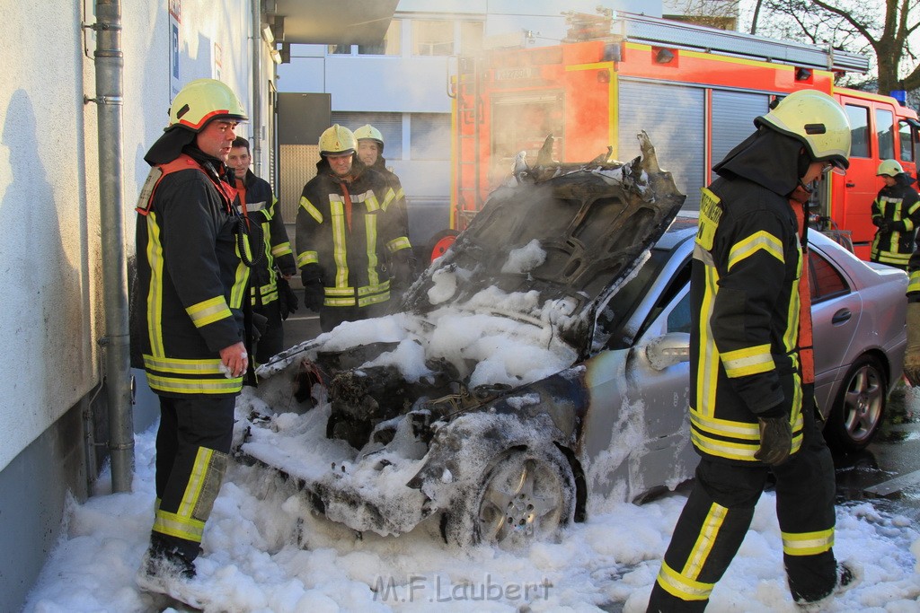 PKW Brand Koeln Bocklemuend Goerlinger Centrum JK P29.jpg